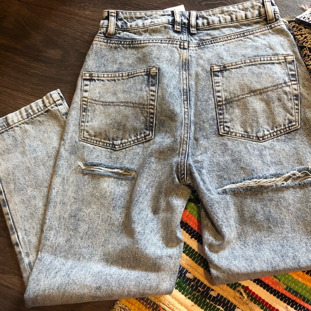 NWOT Vintage ASOS Ripped Butt Mom Jeans